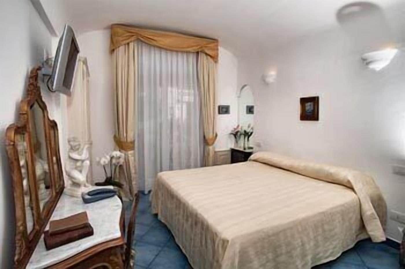 Hotel Bussola Anacapri  Bagian luar foto