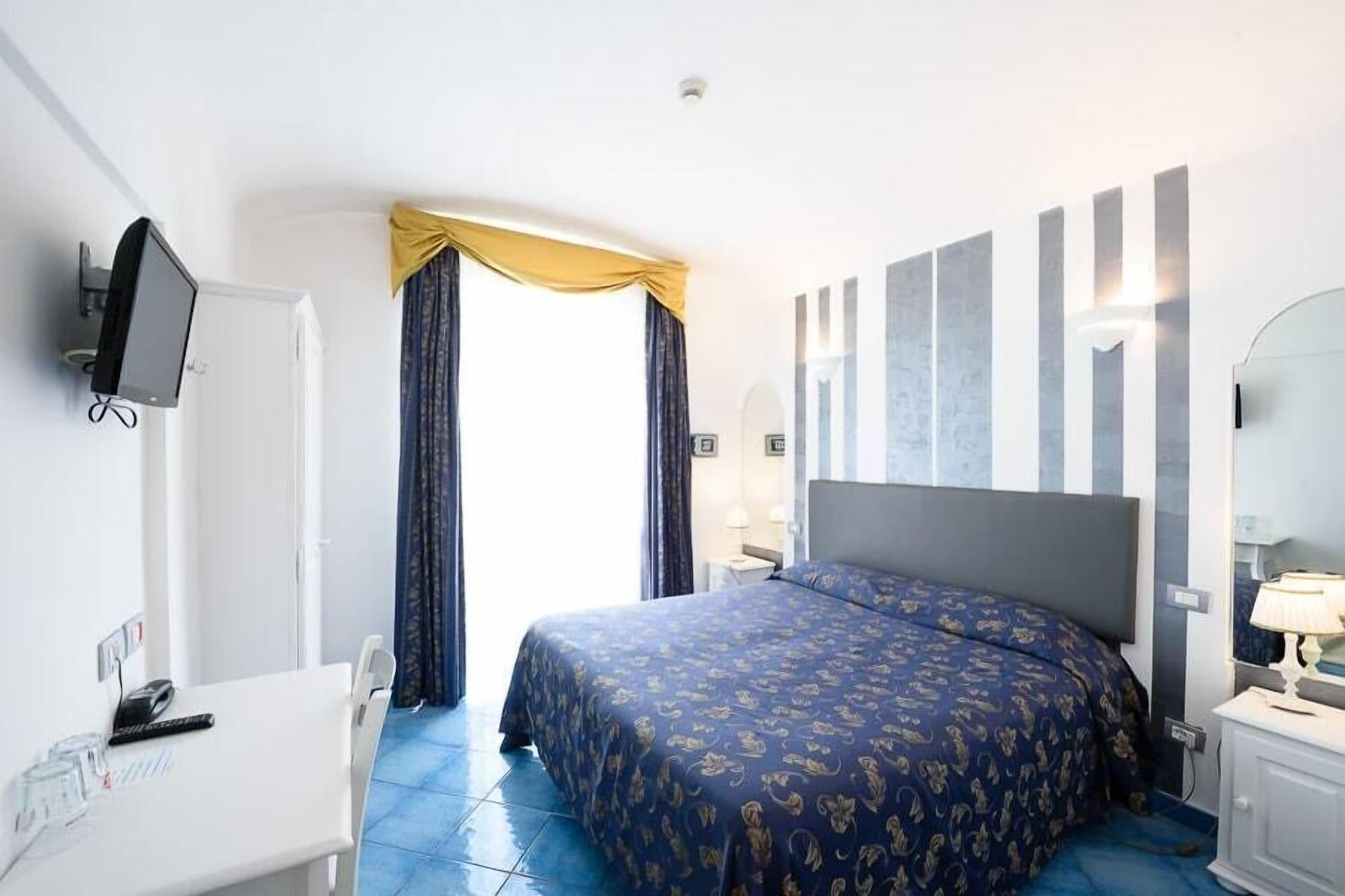 Hotel Bussola Anacapri  Bagian luar foto