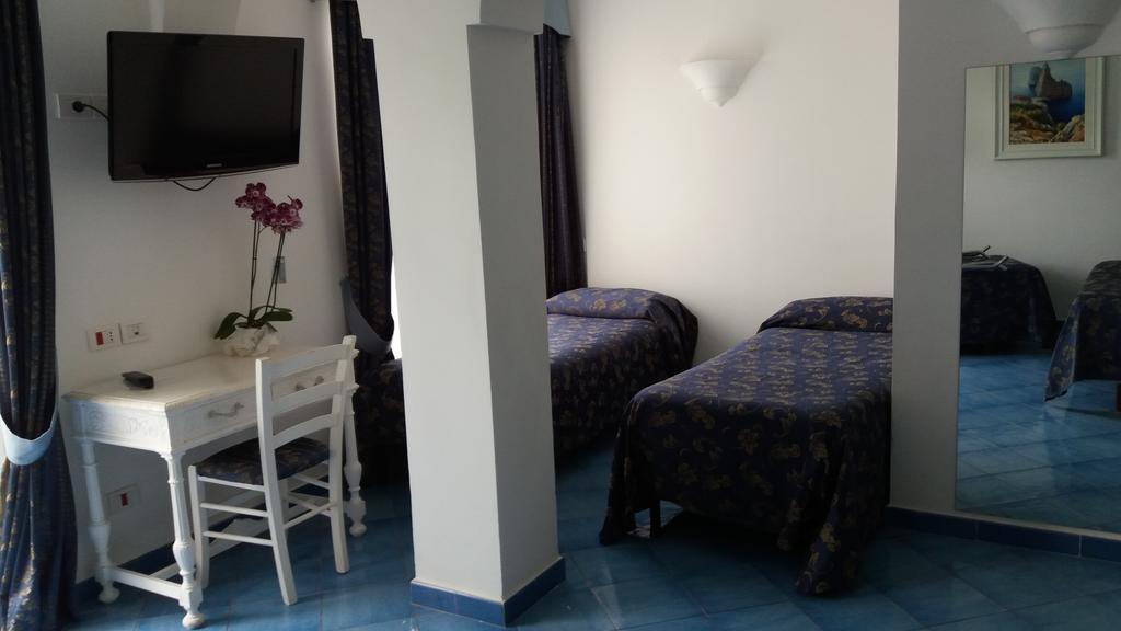 Hotel Bussola Anacapri  Bagian luar foto